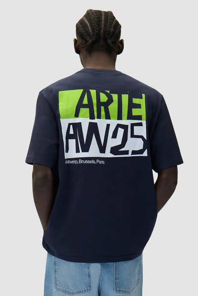 Cut Out Print T-shirt
