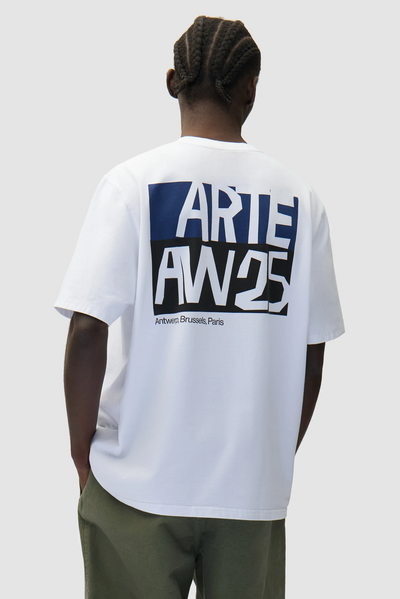 Cut Out Print T-shirt