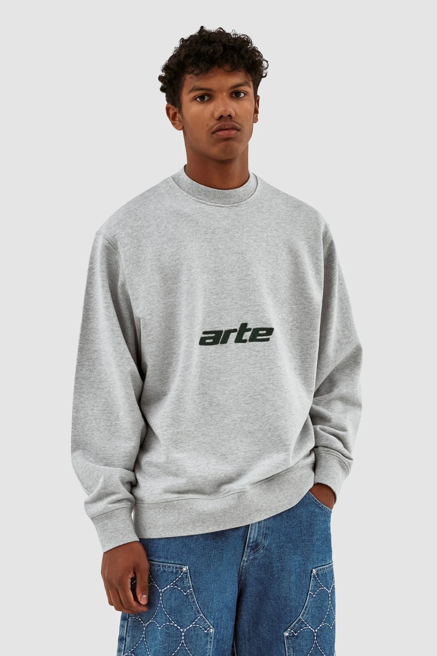 Carlos Arte Crewneck